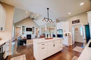 1770 E 1700 North Rd, Watseka, IL 60970 - Photo 29