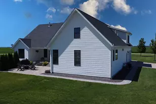 1770 E 1700 North Rd, Watseka, IL 60970 - Photo 9