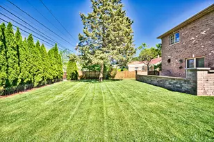 5044 Coyle Ave, Skokie, IL 60077 - Photo 5