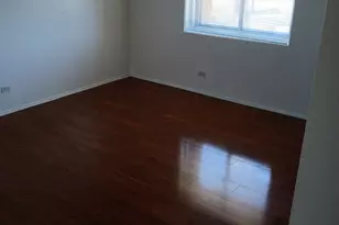 3223 W Parkway Dr, Northbrook, IL 60062 - Photo 7