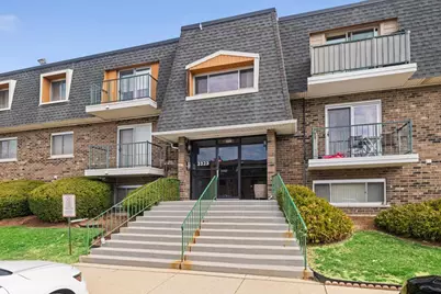 3223 W Parkway Drive #3A, Northbrook, IL 60062 - Photo 1