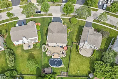 1961 Broadsmore Drive, Algonquin, IL 60102 - Photo 39