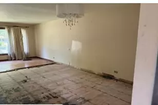 410 W Holly Ct, Glenwood, IL 60425 - Photo 3