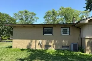 410 W Holly Ct, Glenwood, IL 60425 - Photo 15