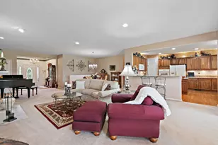 13048 Farm Hill Dr, Huntley, IL 60142 - Photo 11