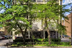 5740 N Sheridan Rd, Chicago, IL 60660 - Photo 1