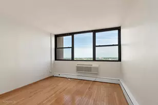 5740 N Sheridan Rd, Chicago, IL 60660 - Photo 13