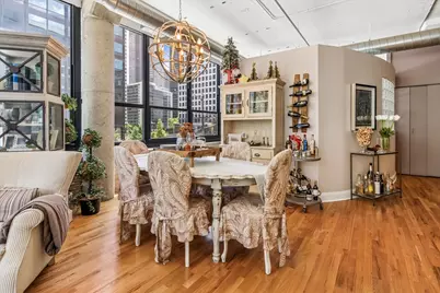 130 S Canal Street #215, Chicago, IL 60606 - Photo 5