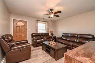 5150 Winona Ln, Gurnee, IL 60031 - Photo 5