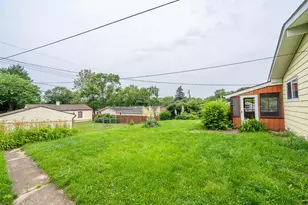 307 Laurie Dr, Lockport, IL 60441 - Photo 13