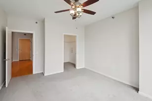 123 S Green St, Chicago, IL 60607 - Photo 13