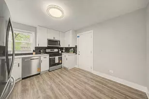 14701 Beachview Terrace, Dolton, IL 60419 - Photo 9
