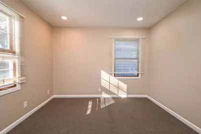 127 S Hawthorne Boulevard, Mundelein, IL 60060 - Photo 25
