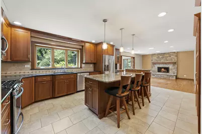 26W257 Blackhawk Drive, Wheaton, IL 60189 - Photo 7