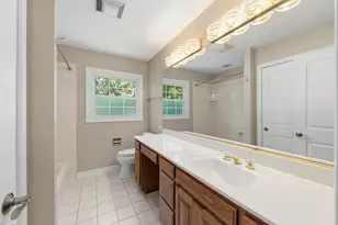 26W257 Blackhawk Dr, Wheaton, IL 60189 - Photo 21