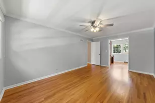 26W257 Blackhawk Dr, Wheaton, IL 60189 - Photo 17
