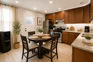 4717 N Keystone Ave, Chicago, IL 60630 - Photo 5