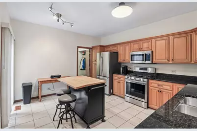 955 Heathrow Lane, Naperville, IL 60540 - Photo 7