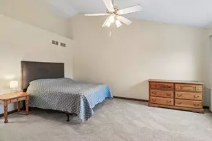 955 Heathrow Ln, Naperville, IL 60540 - Photo 19