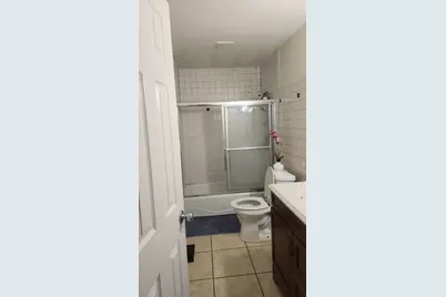 420 Robinhood Drive, Aurora, IL 60505 - Photo 5