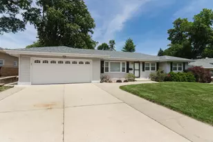 16 Woodruff Dr, Bloomington, IL 61701 - Photo 55