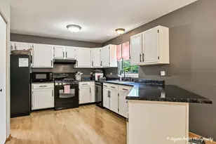 8504 Cedar St, Fox Lake, IL 60020 - Photo 5