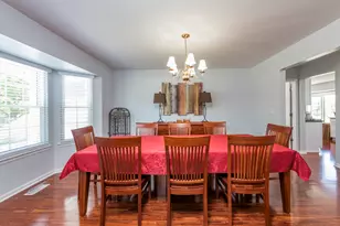 2901 Harrisburg Ct, Lindenhurst, IL 60046 - Photo 11