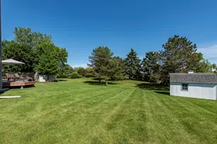 2901 Harrisburg Ct, Lindenhurst, IL 60046 - Photo 37