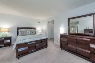 2901 Harrisburg Ct, Lindenhurst, IL 60046 - Photo 23