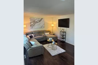 111 Greentree Court, Bolingbrook, IL 60440 - Photo 3