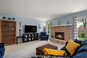 7617 W 158th Ct, Orland Park, IL 60462 - Photo 5