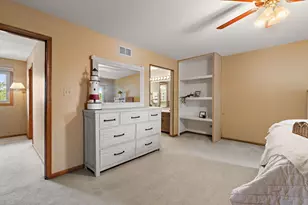 7617 W 158th Ct, Orland Park, IL 60462 - Photo 15