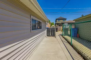 5817 S Mulligan Ave, Chicago, IL 60638 - Photo 17