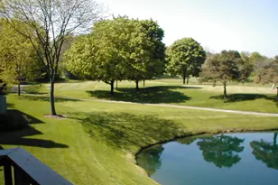 960 Shoreline Rd, Lake Barrington, IL 60010 - Photo 9