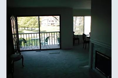 960 Shoreline Road #897, Lake Barrington, IL 60010 - Photo 5