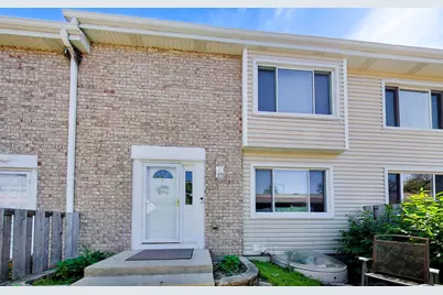 289 Barclay Drive, Glendale Heights, IL 60139 - Photo 1