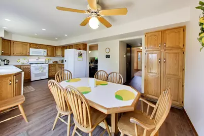 289 Barclay Drive, Glendale Heights, IL 60139 - Photo 9