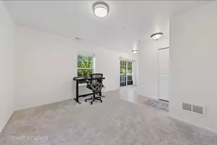 85 Marcel Ln, Schaumburg, IL 60194 - Photo 25