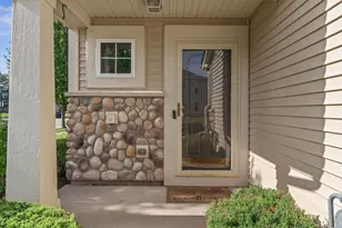 1282 Newport Cir, Pingree Grove, IL 60140 - Photo 3
