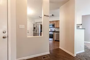 162 Fairfield Ln, Carol Stream, IL 60188 - Photo 9