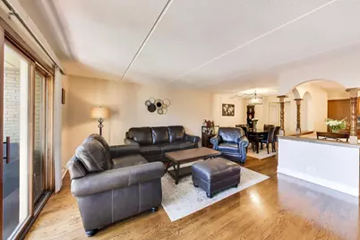 6300 W Montrose Avenue #305, Chicago, IL 60634 - Photo 9