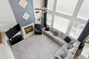 2309 River Hills Ln, Bolingbrook, IL 60490 - Photo 9