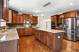 2309 River Hills Ln, Bolingbrook, IL 60490 - Photo 13