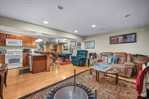 151 Center St, Crystal Lake, IL 60014 - Photo 31