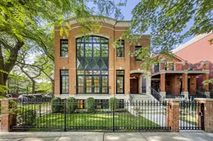 1852 W Wellington Ave, Chicago, IL 60657 - Photo 1