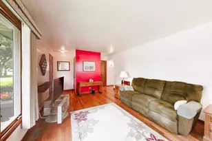 336 W Fremont Ave, Elmhurst, IL 60126 - Photo 7