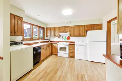 336 W Fremont Avenue, Elmhurst, IL 60126 - Photo 9