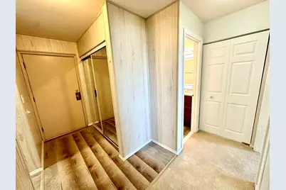 1880 Bonnie Lane #203, Hoffman Estates, IL 60169 - Photo 3