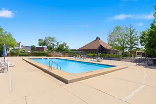 1880 Bonnie Lane, Hoffman Estates, IL 60169 - Photo 17