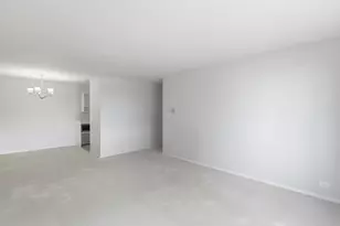 1880 Bonnie Lane, Hoffman Estates, IL 60169 - Photo 5